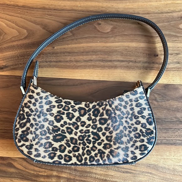 Liz Claiborne Leopard mini bag - Picture 2 of 5